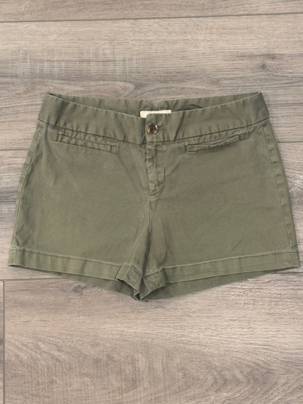 Banana Republic Olive Short Bermuda